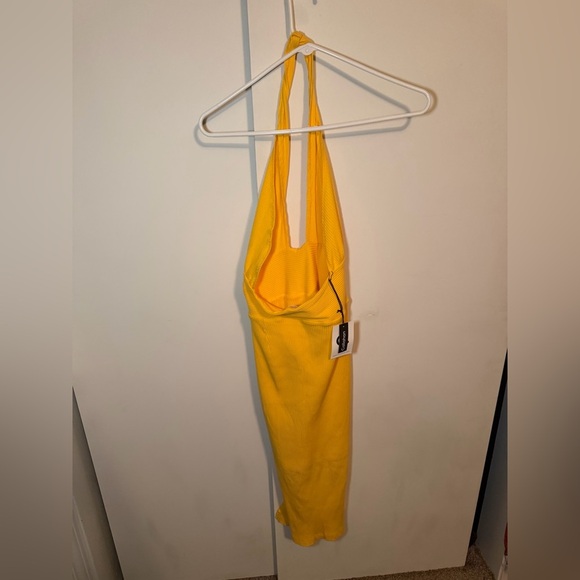 NWT Revolve Callahan Knitwear Keyhole Mimi Midi Dress in Mango Size XS. - Picture 4 of 7